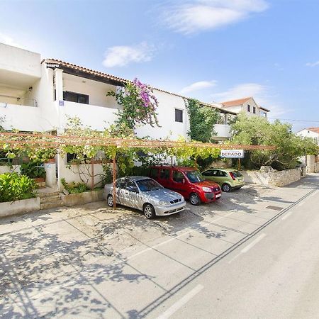 Apartments Derado Supetar Exterior photo